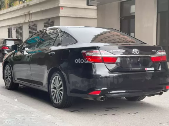 Toyota Camry 2.5Q 2018 - Giá 750 Tr