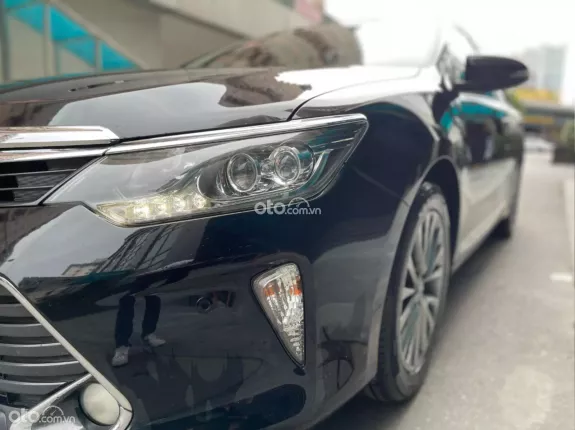 Toyota Camry 2.5Q 2018 - Giá 750 Tr