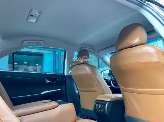 Toyota Camry 2.5Q 2018 - Giá 750 Tr