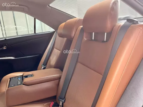 Toyota Camry 2.5Q 2018 - Giá 750 Tr