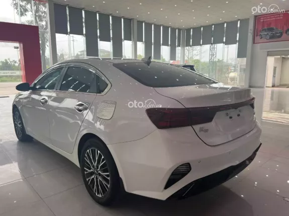 Kia K3 1.6 Premium 2021 - 565 triệu