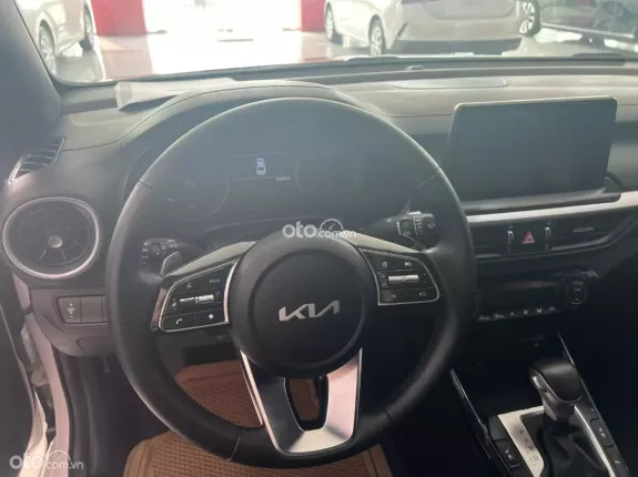 Kia K3 1.6 Premium 2021 - 565 triệu
