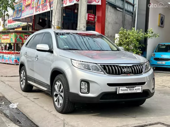Kia Sorento 2.4AT 2018 - Giá 540 TR