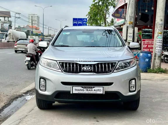 Kia Sorento 2.4AT 2018 - Giá 540 TR