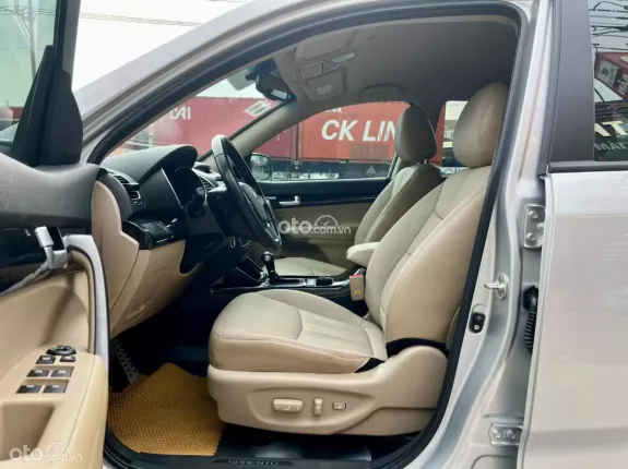 Kia Sorento 2.4AT 2018 - Giá 540 TR