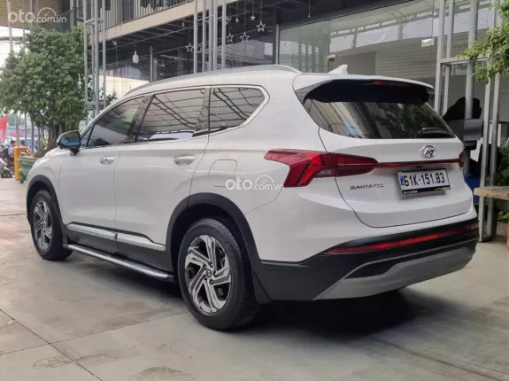 Hyundai Santa Fe 2.4L Xăng Tiêu chuẩn 2022 - Odo 3 vạn, cực đẹp, hỗ trợ góp