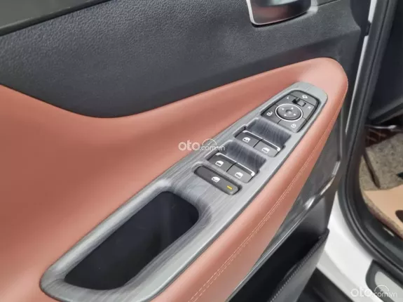 Hyundai Santa Fe 2.4L Xăng Tiêu chuẩn 2022 - Odo 3 vạn, cực đẹp, hỗ trợ góp