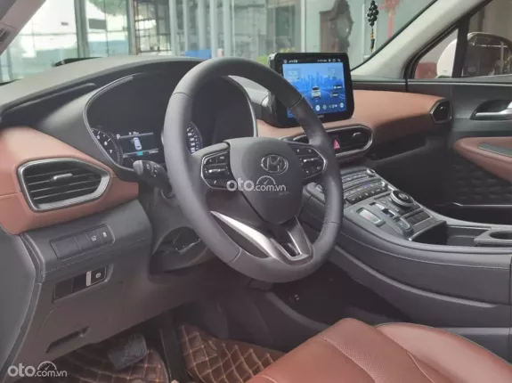 Hyundai Santa Fe 2.4L Xăng Tiêu chuẩn 2022 - Odo 3 vạn, cực đẹp, hỗ trợ góp