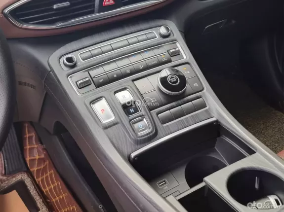 Hyundai Santa Fe 2.4L Xăng Tiêu chuẩn 2022 - Odo 3 vạn, cực đẹp, hỗ trợ góp