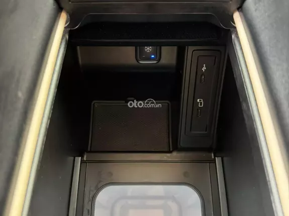 Mercedes-Benz V250 AMG 2020 - Mercedes V250 AMG 2020