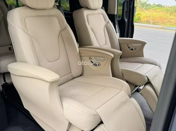 Mercedes-Benz V250 AMG 2020 - Mercedes V250 AMG 2020