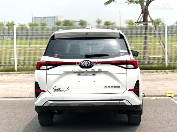 Toyota Veloz Cross 1.5 CVT 2022 - Xe đẹp nguyên zin keo chỉ, Giá rẻ mà chất lượng xe mới
