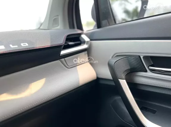 Toyota Veloz Cross 1.5 CVT 2022 - Xe đẹp nguyên zin keo chỉ, Giá rẻ mà chất lượng xe mới