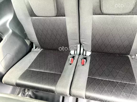 Toyota Veloz Cross 1.5 CVT 2022 - Xe đẹp nguyên zin keo chỉ, Giá rẻ mà chất lượng xe mới