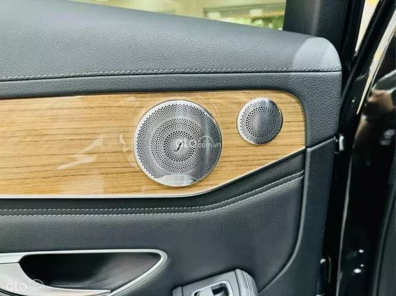 Mercedes-Benz GLC 250 2018 - 1 tỷ 155 triệu