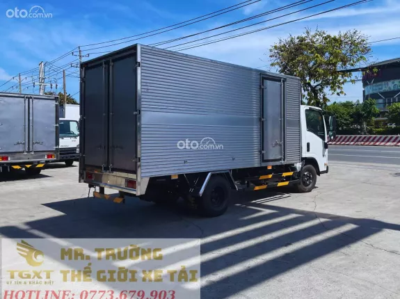 Isuzu QKR 210 2024 - THÙNG KÍN 1990KG - 2350KG