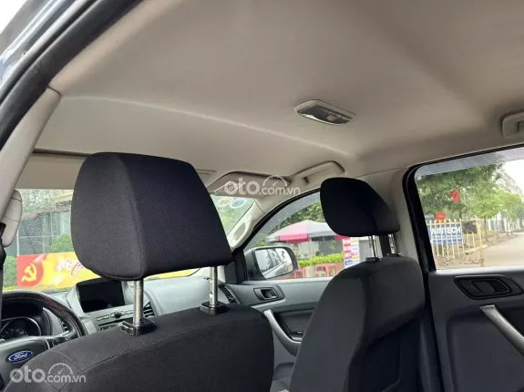 Ford Ranger XLS 2.2 4x2 AT 2016 - Giá bán 440 triệu
