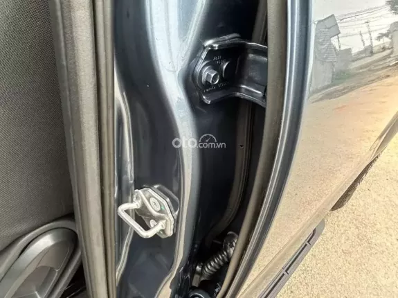 Ford Ranger XLS 2.2 4x2 AT 2016 - Giá bán 440 triệu