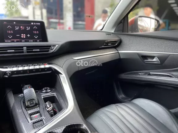 Peugeot 3008 2018 - Xe đẹp như mới, trang bị full option