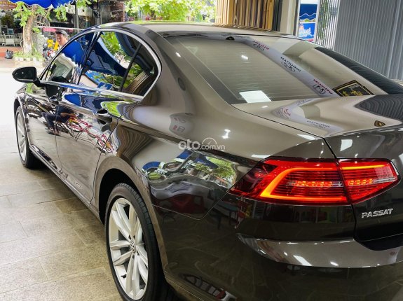 Volkswagen Passat BlueMotion 2017 - Xe 1 chủ mua mới từ đầu