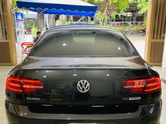 Volkswagen Passat BlueMotion 2017 - Xe 1 chủ mua mới từ đầu