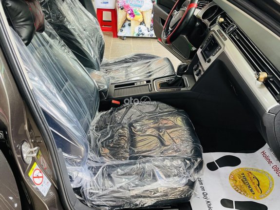 Volkswagen Passat BlueMotion 2017 - Xe 1 chủ mua mới từ đầu