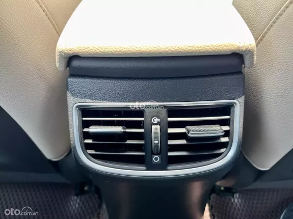 Hyundai Elantra   2.0 AT 2021 - Giá 495 TR