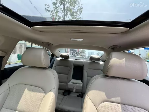 Hyundai Elantra   2.0 AT 2021 - Giá 495 TR