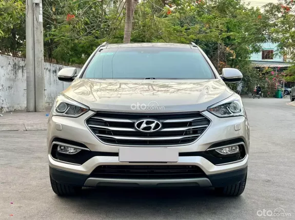 Hyundai Santa Fe 2.4L Xăng Đặc biệt 2018 - Giá 690 TR