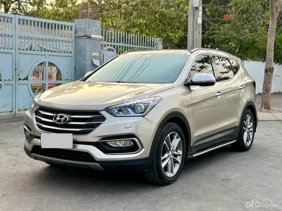 Hyundai Santa Fe 2.4L Xăng Đặc biệt 2018 - Giá 690 TR