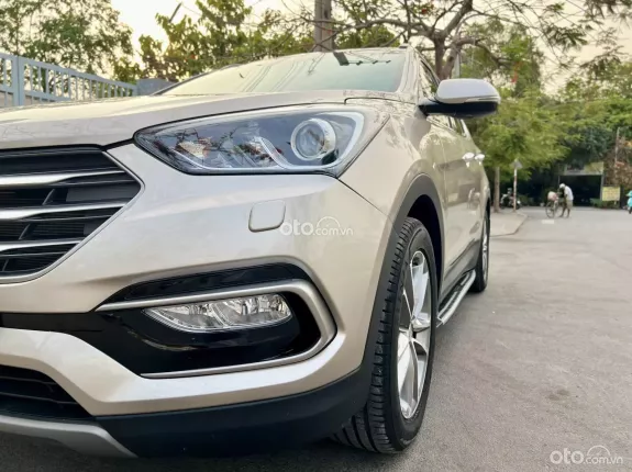 Hyundai Santa Fe 2.4L Xăng Đặc biệt 2018 - Giá 690 TR