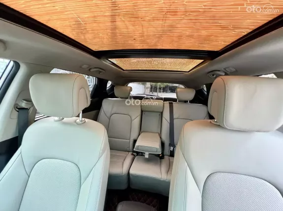 Hyundai Santa Fe 2.4L Xăng Đặc biệt 2018 - Giá 690 TR