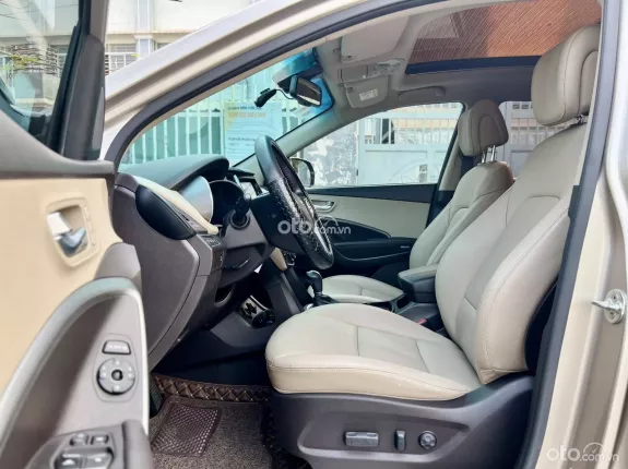 Hyundai Santa Fe 2.4L Xăng Đặc biệt 2018 - Giá 690 TR