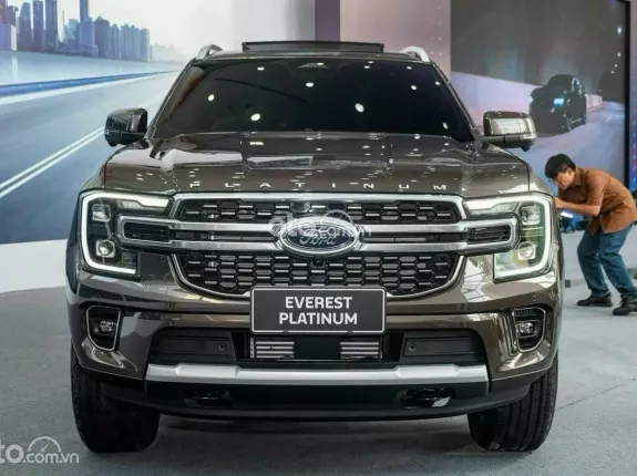 Ford Everest 2024 - Everest Platinum 4x4, ưu đãi 10tr, đủ màu, giao xe tháng 5