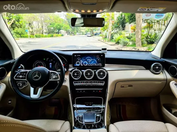 Mercedes-Benz GLC 200 2022 - Chạy được 21.000 miles