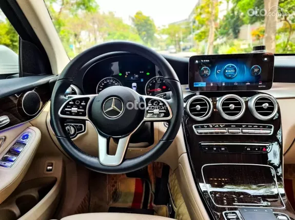 Mercedes-Benz GLC 200 2022 - Chạy được 21.000 miles
