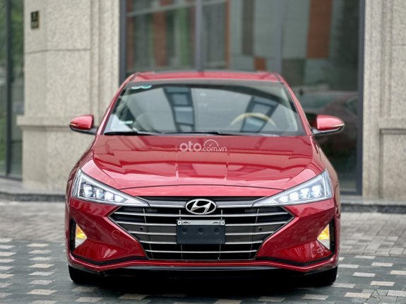 Hyundai Elantra   2.0 AT 2021 - 555 triệu