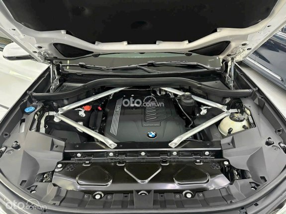 BMW X7 xDrive40i 2020 - Pure Excellence