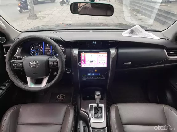 Toyota Fortuner 2.7 V 4X2 AT 2018 - GIÁ 765 TR