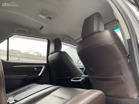 Toyota Fortuner 2.7 V 4X2 AT 2018 - GIÁ 765 TR