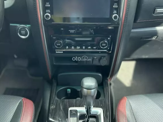 Toyota Fortuner 2.4 AT 4x2 Legender 2022 - ĐÃ KIÊM TRA TOÀN BỘ 176 HẠNG MỤC - TOÀN BỘ BẢO TRÌ BẢO DƯỠNG TẠI HÃNG - XEM XE TPHCM