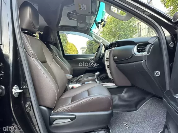 Toyota Fortuner 2.7 V 4X2 AT 2017 - MÁY XĂNG SỐ TỰ ĐỘNG - XE GIA ĐÌNH KHÔNG DỊCH VỤ - NỘI THẤT ZIN