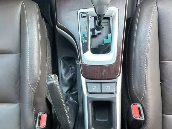 Toyota Fortuner 2.7 V 4X2 AT 2017 - MÁY XĂNG SỐ TỰ ĐỘNG - XE GIA ĐÌNH KHÔNG DỊCH VỤ - NỘI THẤT ZIN