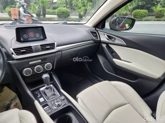 Mazda 3 Sedan 1.5L Luxury 2019 - Màu Đỏ pha lê 1 chủ