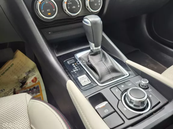 Mazda 3 Sedan 1.5L Luxury 2019 - Màu Đỏ pha lê 1 chủ