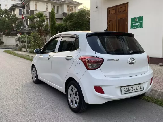 Hyundai Grand i10 1.0 AT 2015 - Nhập khẩu xe đẹp