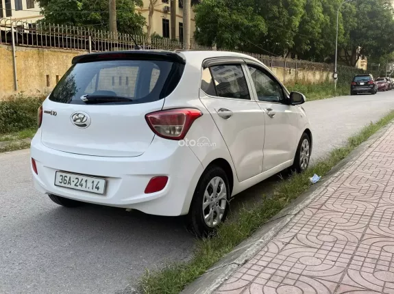 Hyundai Grand i10 1.0 AT 2015 - Nhập khẩu xe đẹp