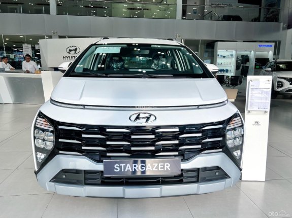 Hyundai Stargazer 1.5 AT Cao cấp 2024 - Mẫu xe siêu hot Stargazer đã quay trở lại với phân khúc MPV 7 chỗ Giá Tốt