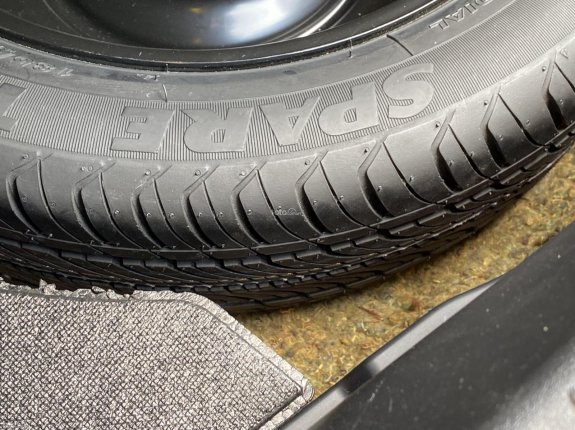 Mazda 3 Sedan 1.5L Luxury 2021 - Xe Đã Dán Phim 3M - Led Nội Thất - Ốp Carbon