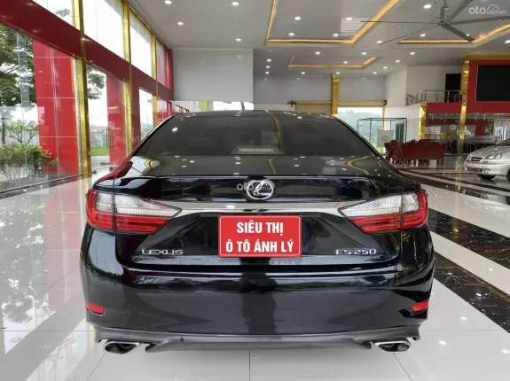 Lexus ES 250 2016 - Sedan 5 chỗ cao cấp, Full Options, keo chỉ Zin tuyệt đối